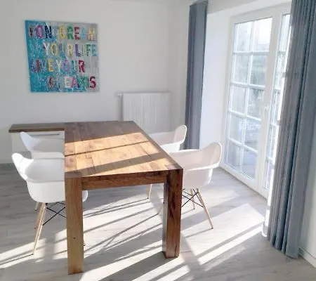 Apartament Lisa-marie 1 *